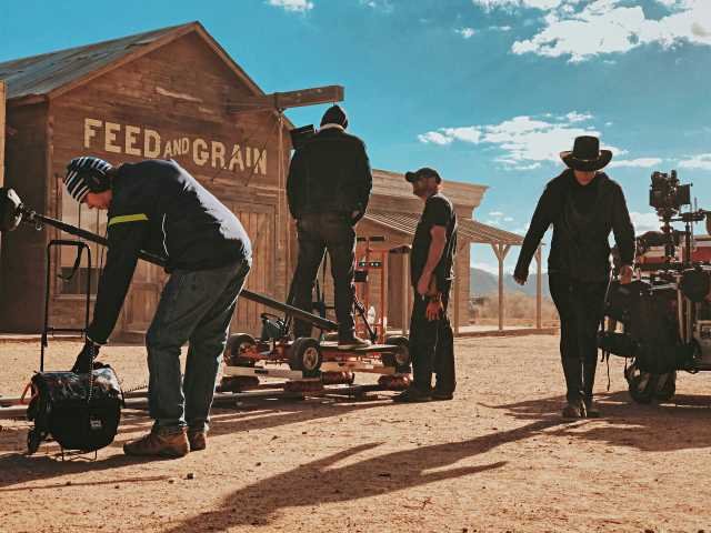 What Makes Cinematography in Movies So Powerful? A Simple Guide for Film Lovers